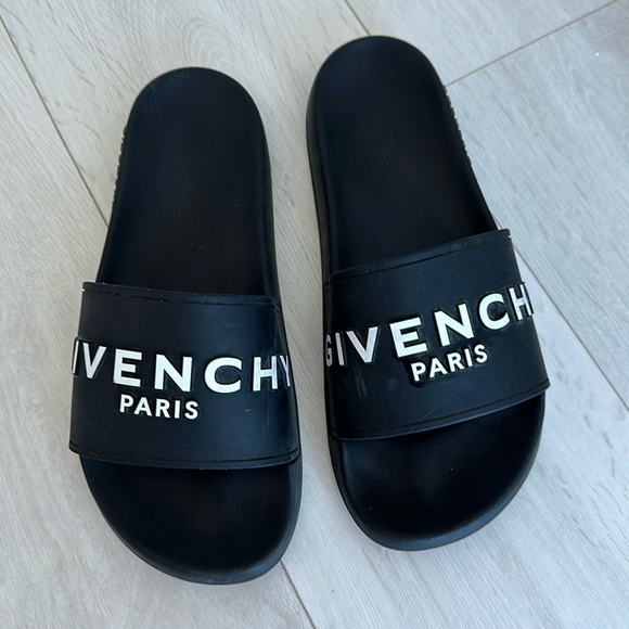Pre loved givenchy slides - Picture 1 of 4